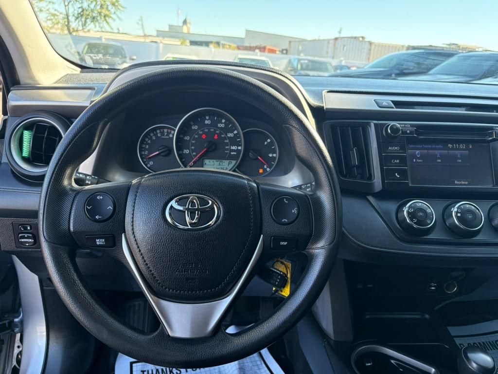Toyota RAV4 AWD 4dr LE (Natl) 2016
