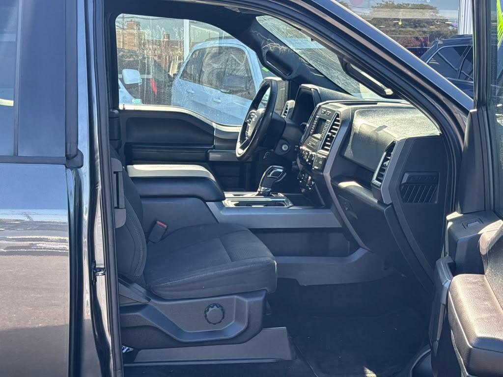 Ford F-150 4WD SuperCab 145" XLT 2016