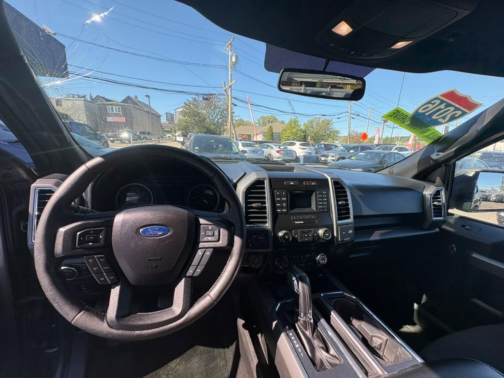 Ford F-150 4WD SuperCab 145" XLT 2016