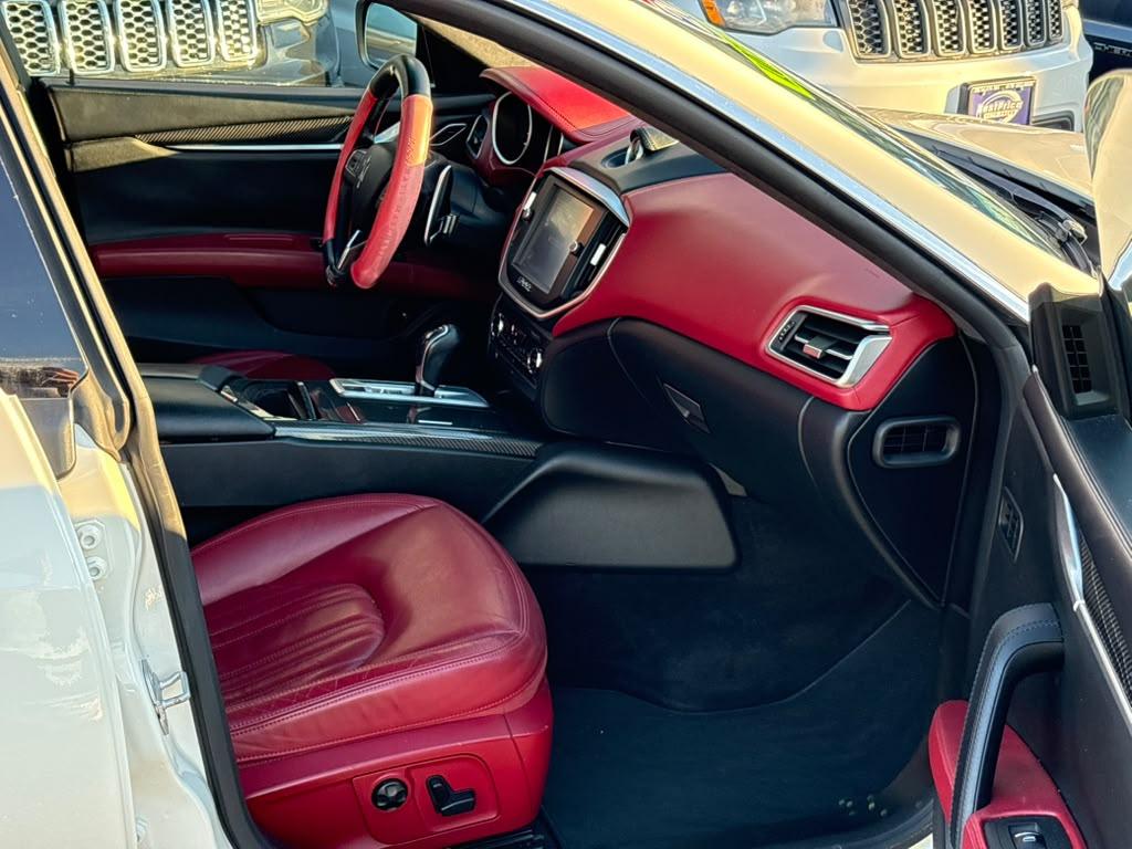 Maserati Ghibli 4dr Sdn S Q4 2015