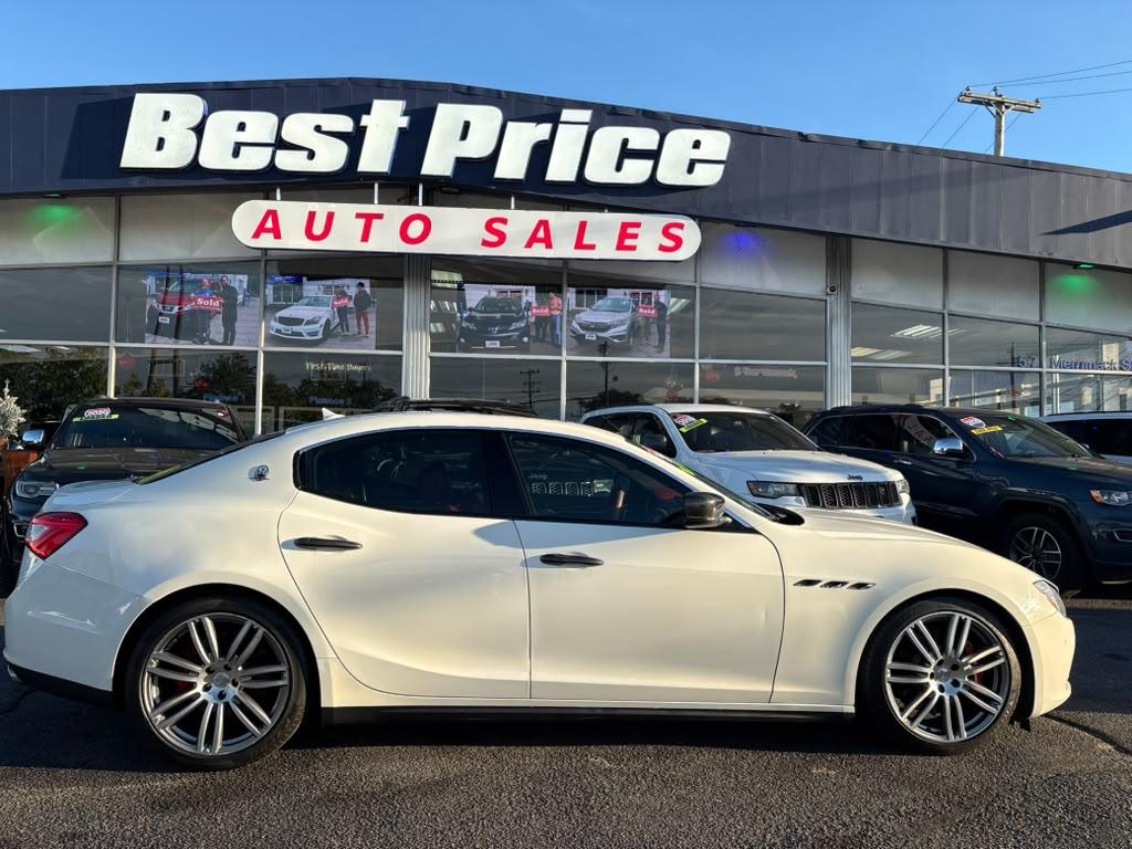 Maserati Ghibli 4dr Sdn S Q4 2015