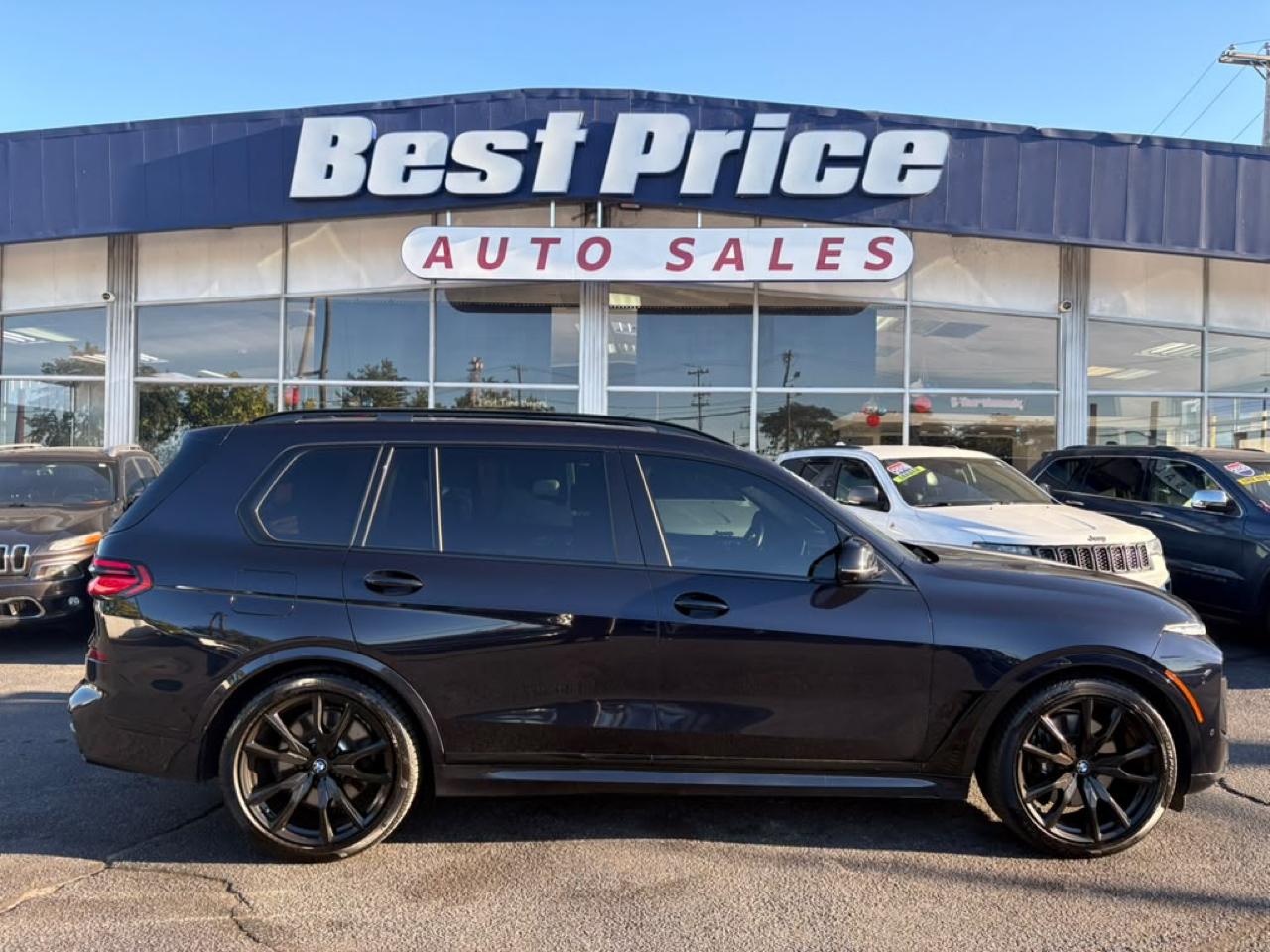 BMW X7 M60i Sports Activity Vehicle 2025