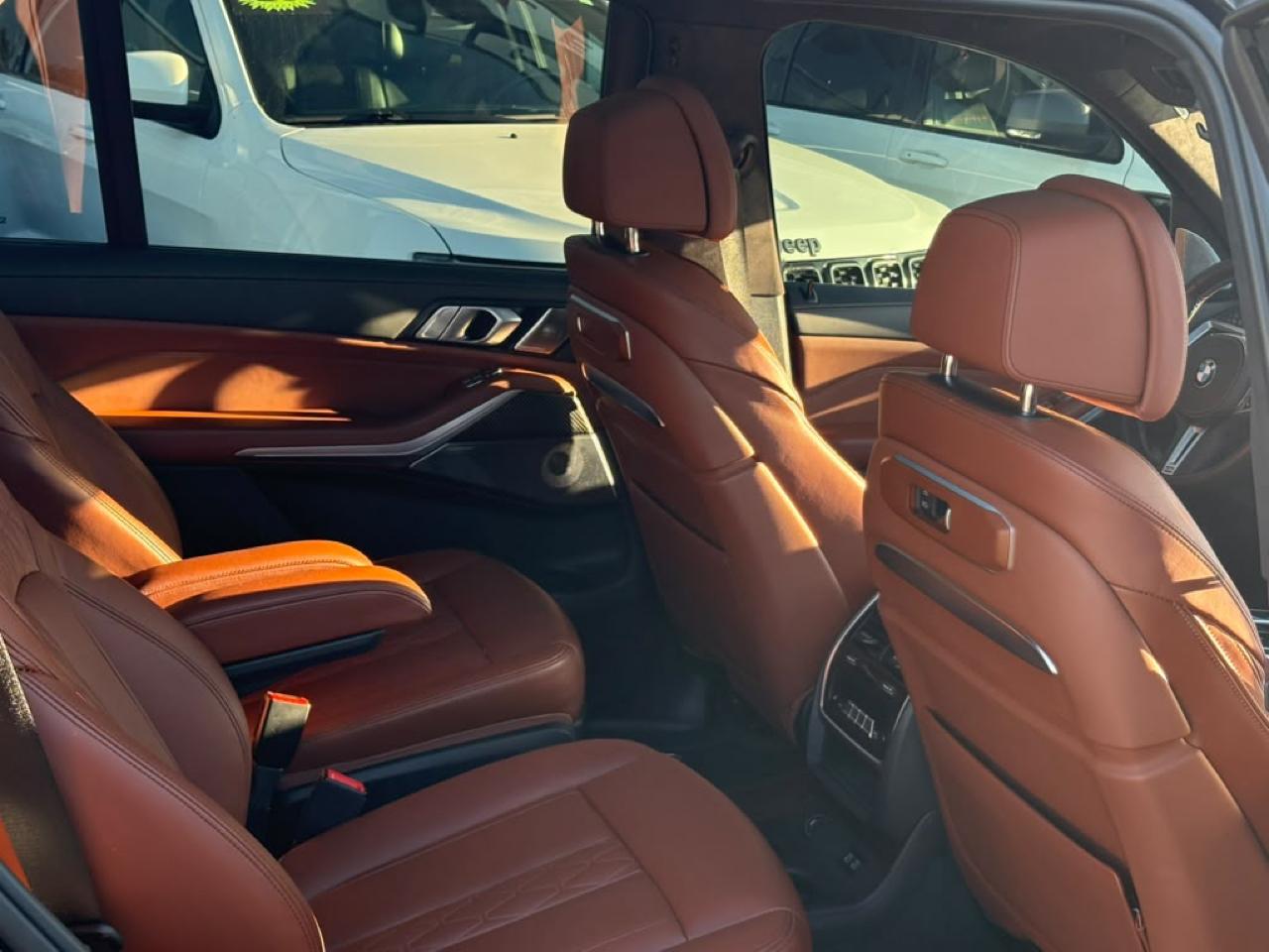 BMW X7 M60i Sports Activity Vehicle 2025