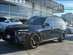 2025 BMW X7 