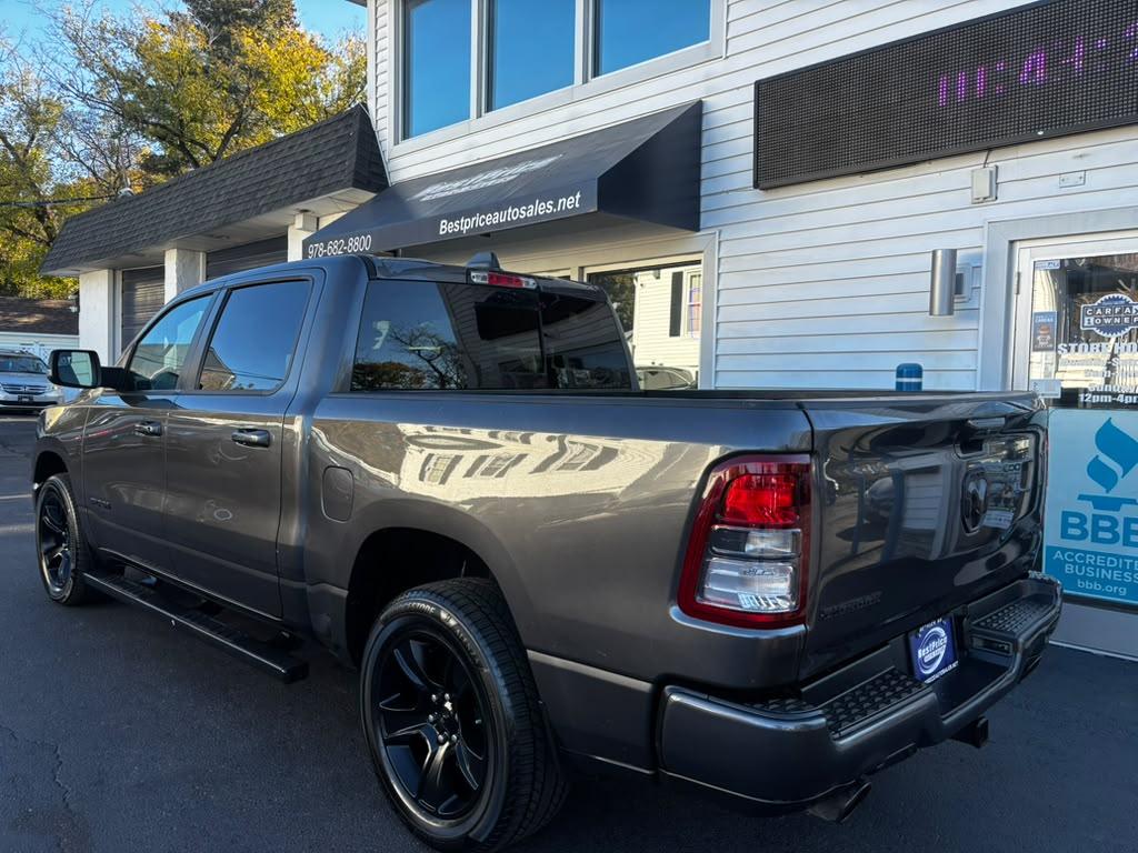 RAM 1500 Big Horn 4x4 Crew Cab 5'7" Box 2022