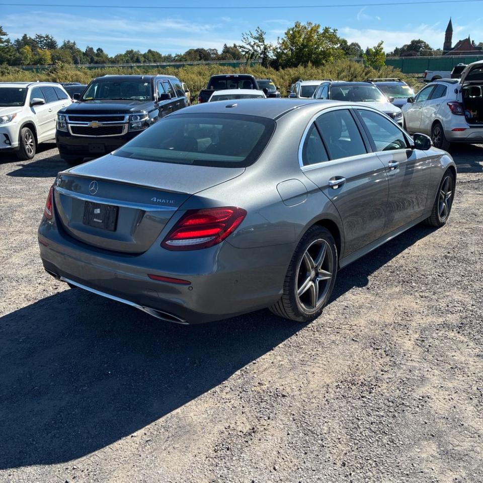 Mercedes-Benz E-Class E 300 Luxury 4MATIC Sedan 2017
