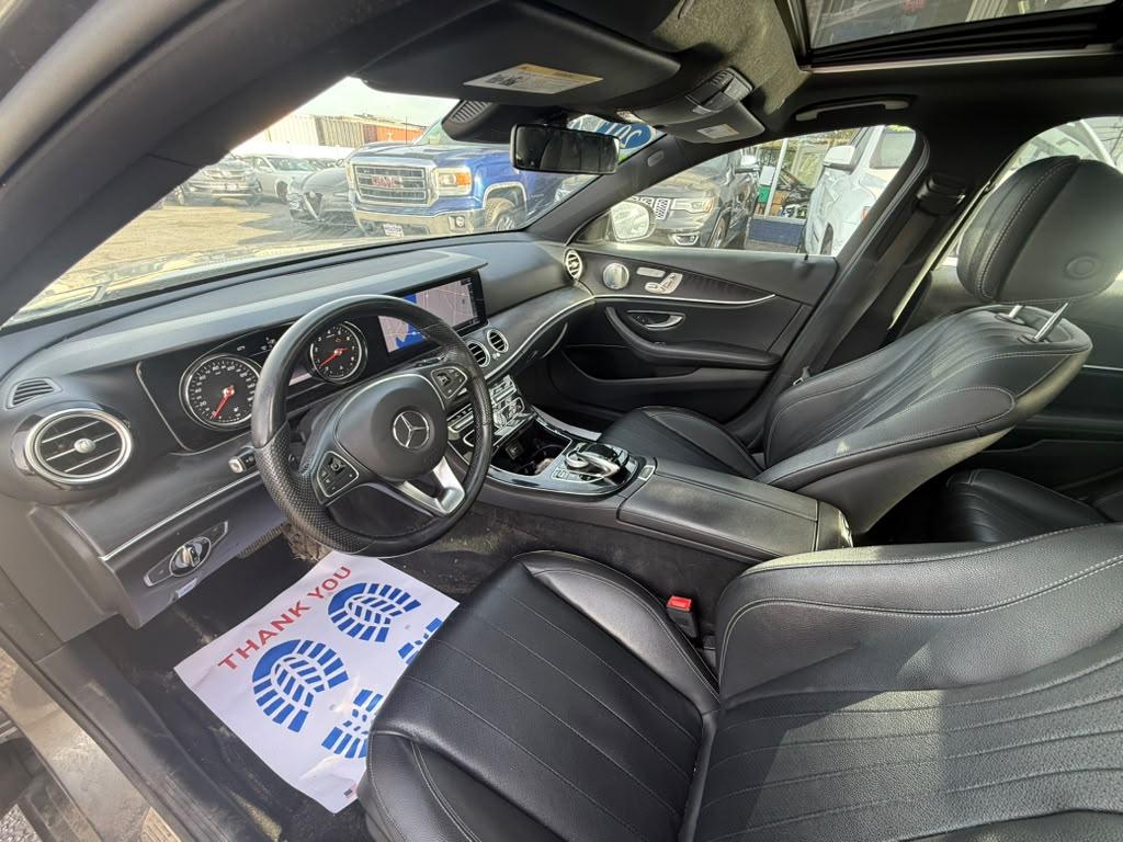 Mercedes-Benz E-Class E 300 Luxury 4MATIC Sedan 2017
