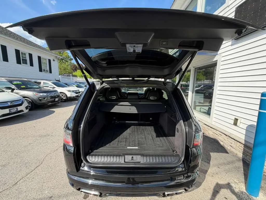 Land Rover Range Rover Sport V8 Supercharged SVR 2020