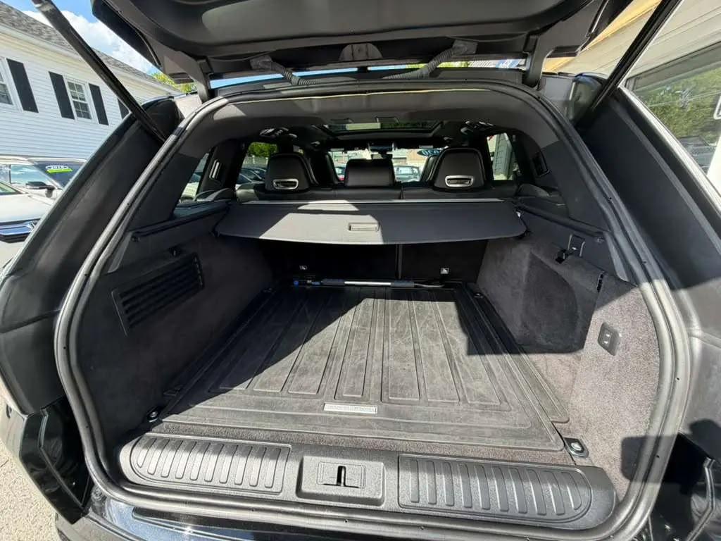 Land Rover Range Rover Sport V8 Supercharged SVR 2020