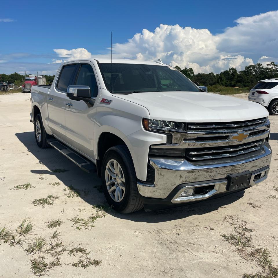 2020 Chevrolet Silverado 1500 4WD Crew Cab 147" LTZ photo 2