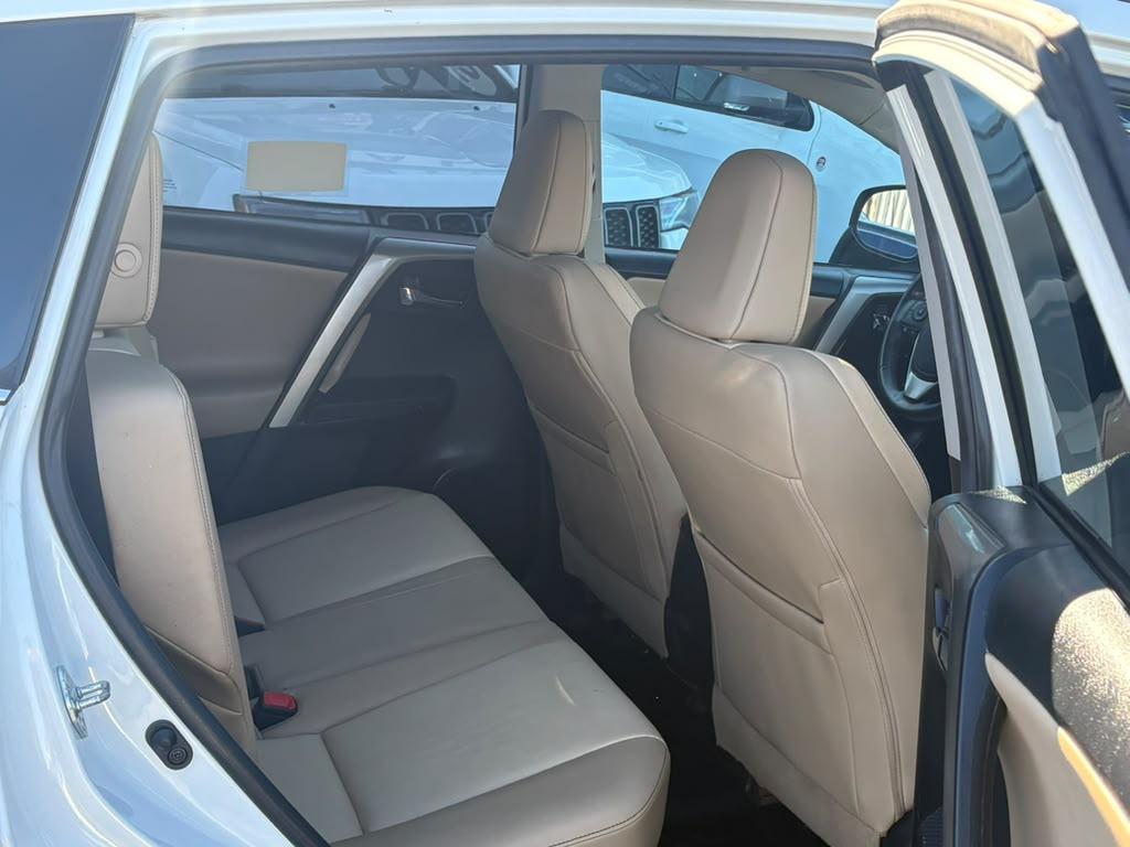 Toyota RAV4 AWD 4dr Limited (Natl) 2015