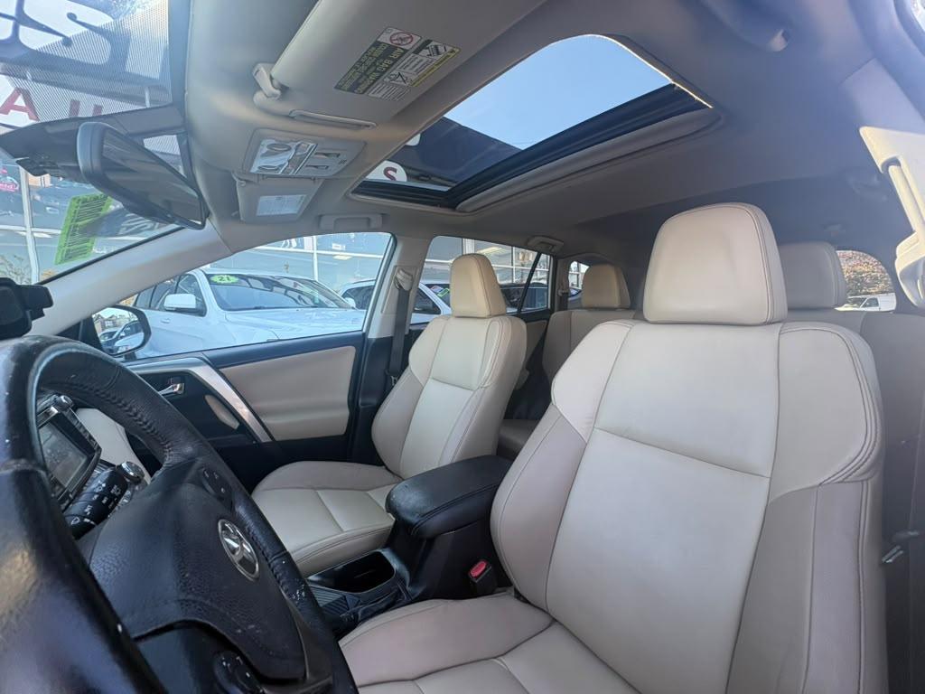Toyota RAV4 AWD 4dr Limited (Natl) 2015