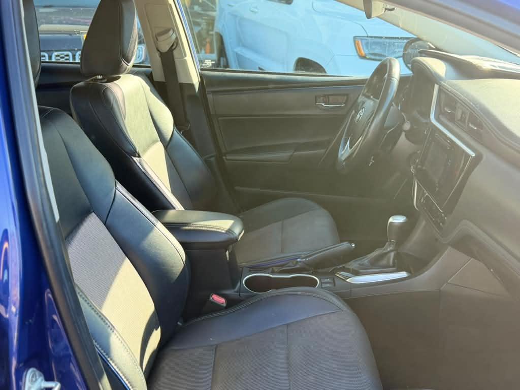 Toyota Corolla XLE CVT (Natl) 2018