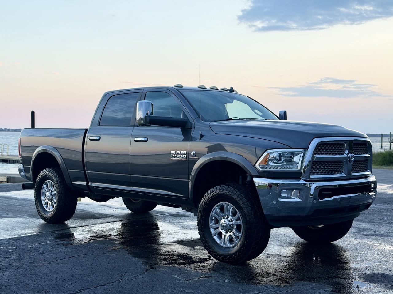 RAM 2500 Laramie Crew Cab SWB 4WD 2018