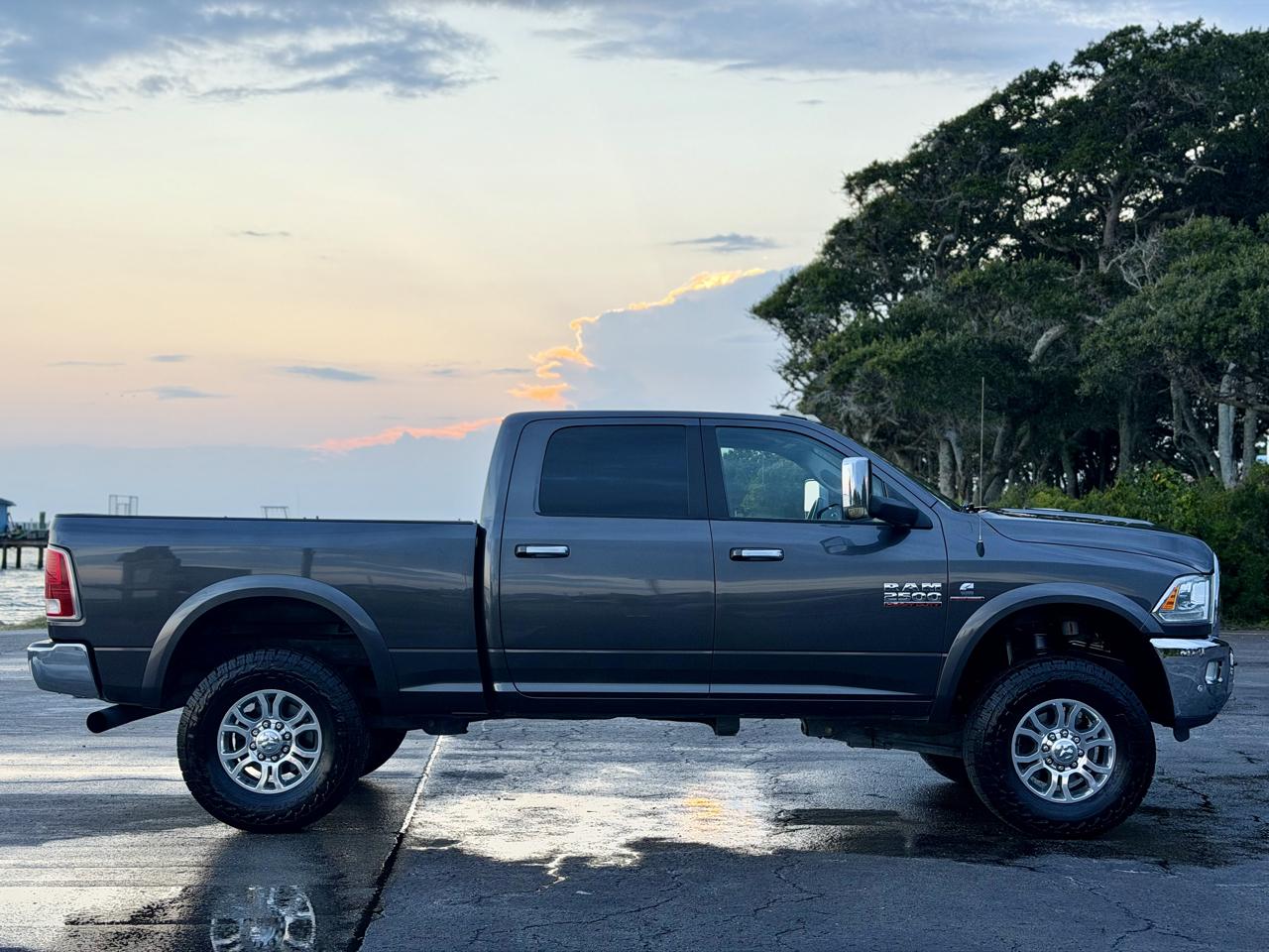 RAM 2500 Laramie Crew Cab SWB 4WD 2018