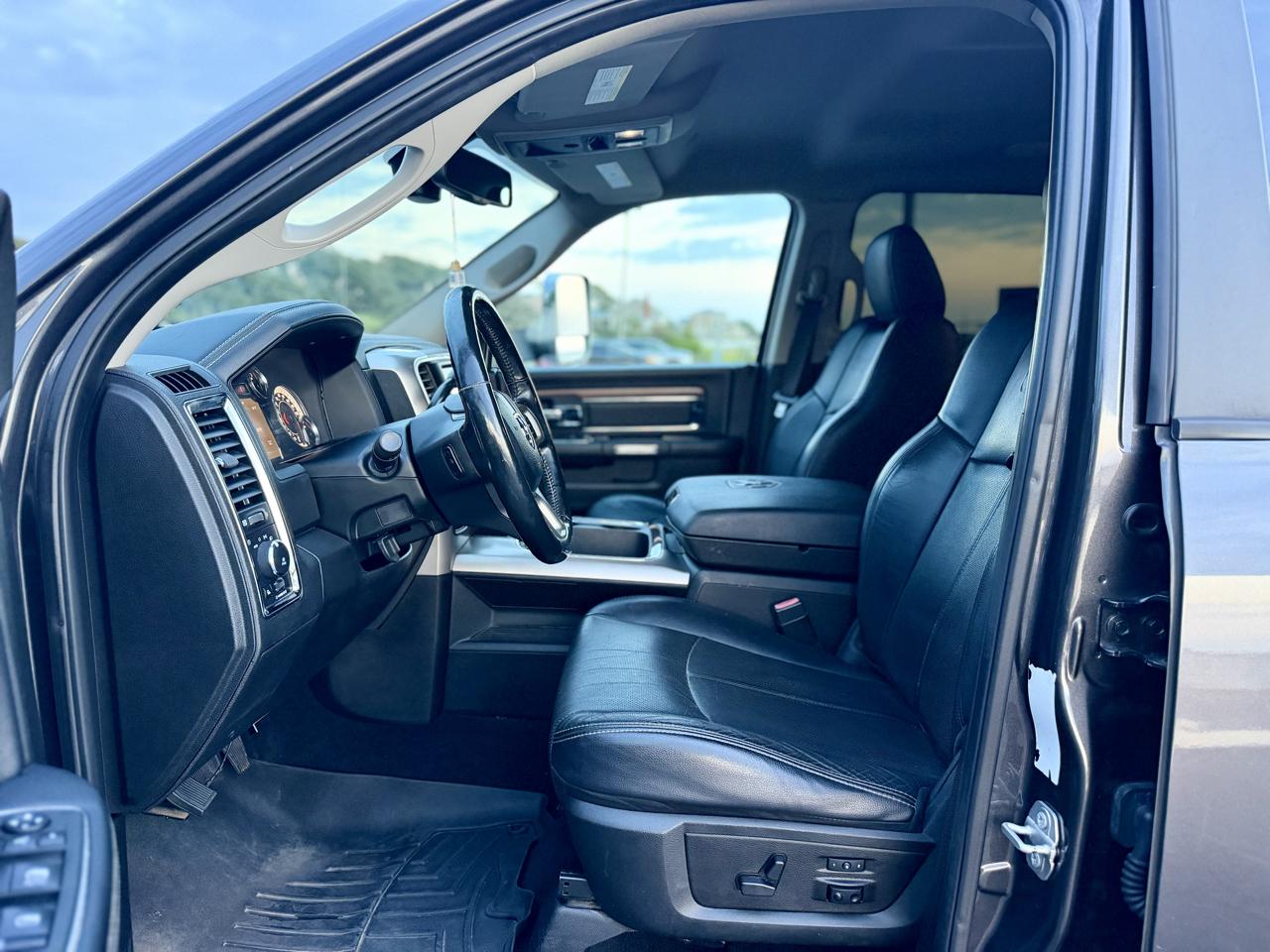 RAM 2500 Laramie Crew Cab SWB 4WD 2018