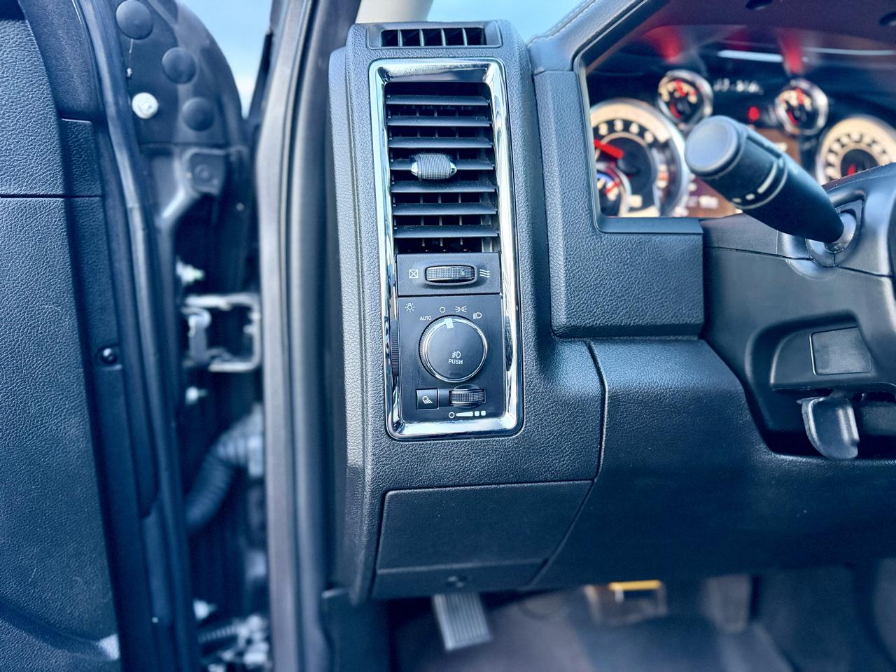 RAM 2500 Laramie Crew Cab SWB 4WD 2018