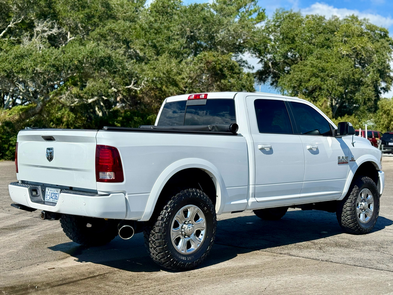 RAM 3500 Laramie Crew Cab SWB 4WD 2018 RAM 3500 Laramie Crew Cab SWB 4WD 2018