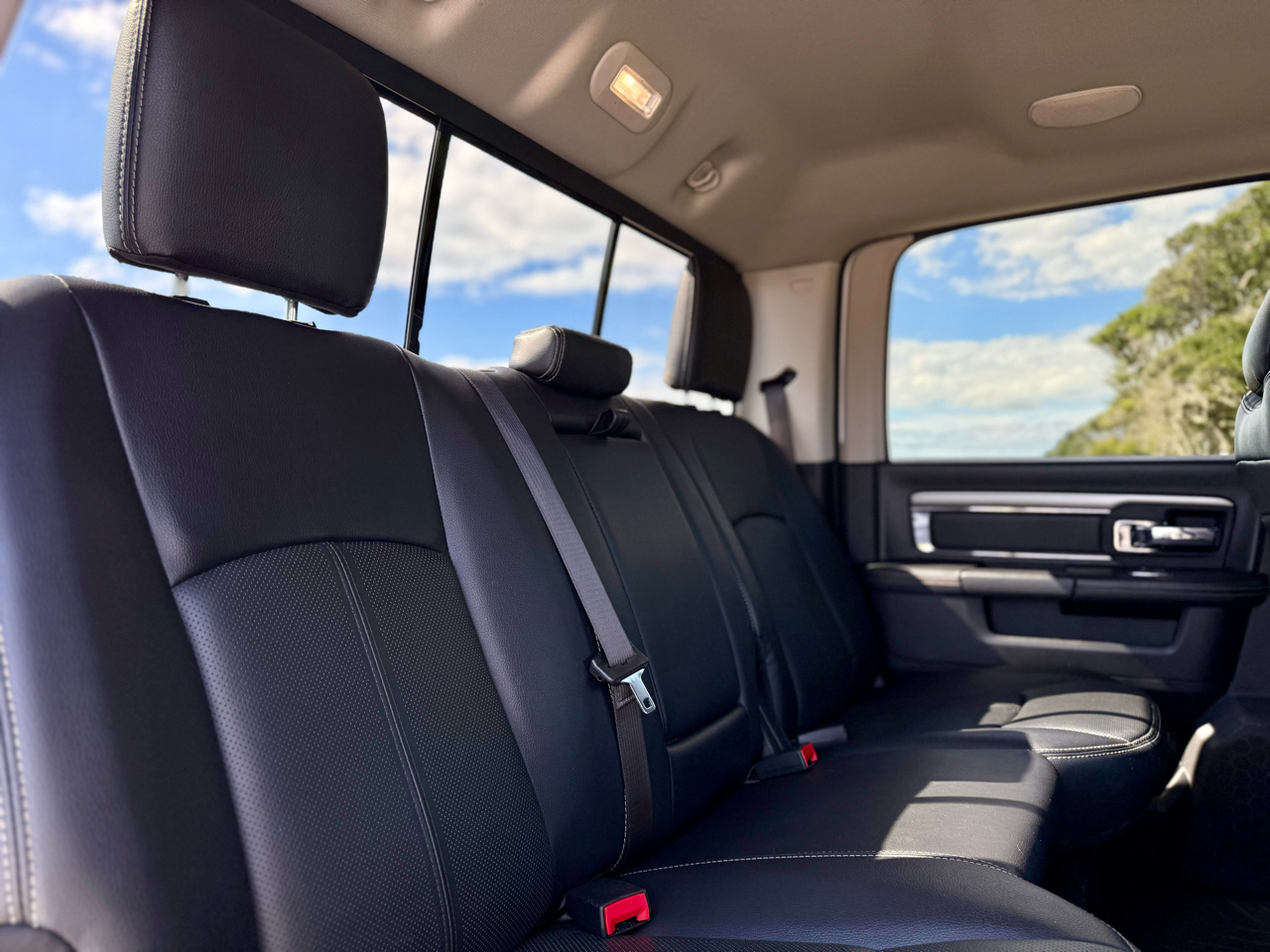 RAM 3500 Laramie Crew Cab SWB 4WD 2018 RAM 3500 Laramie Crew Cab SWB 4WD 2018
