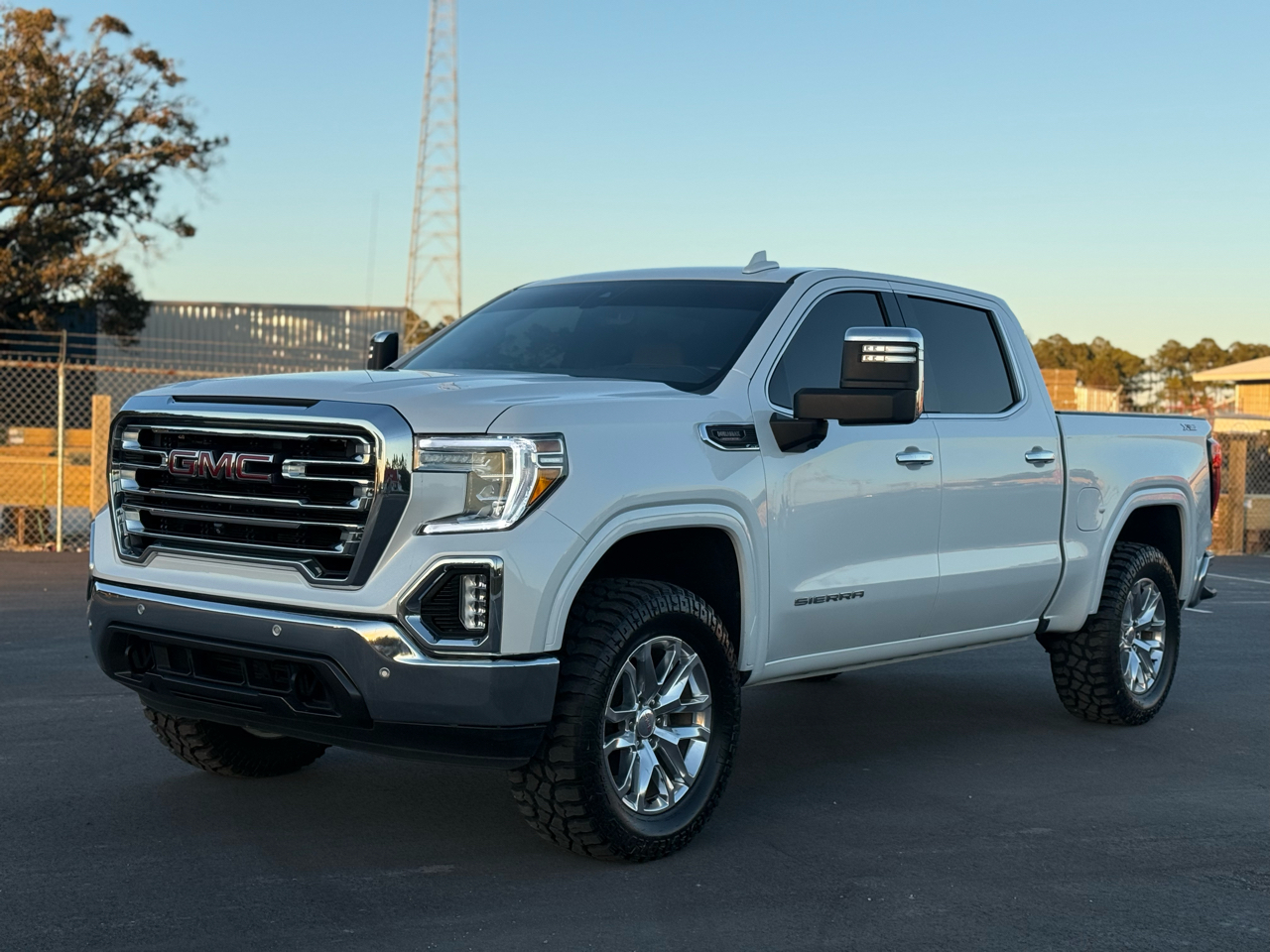 2021 GMC Sierra 1500 SLT Crew Cab Short Box 4WD