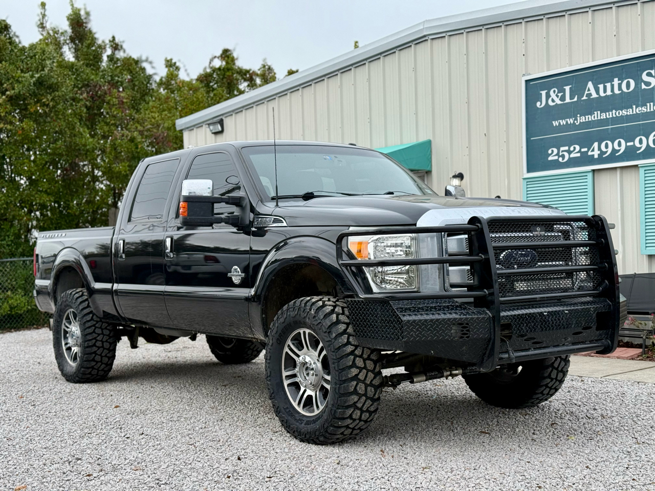 2015 Ford F-250 SD Platinum Crew Cab Short Bed 4WD