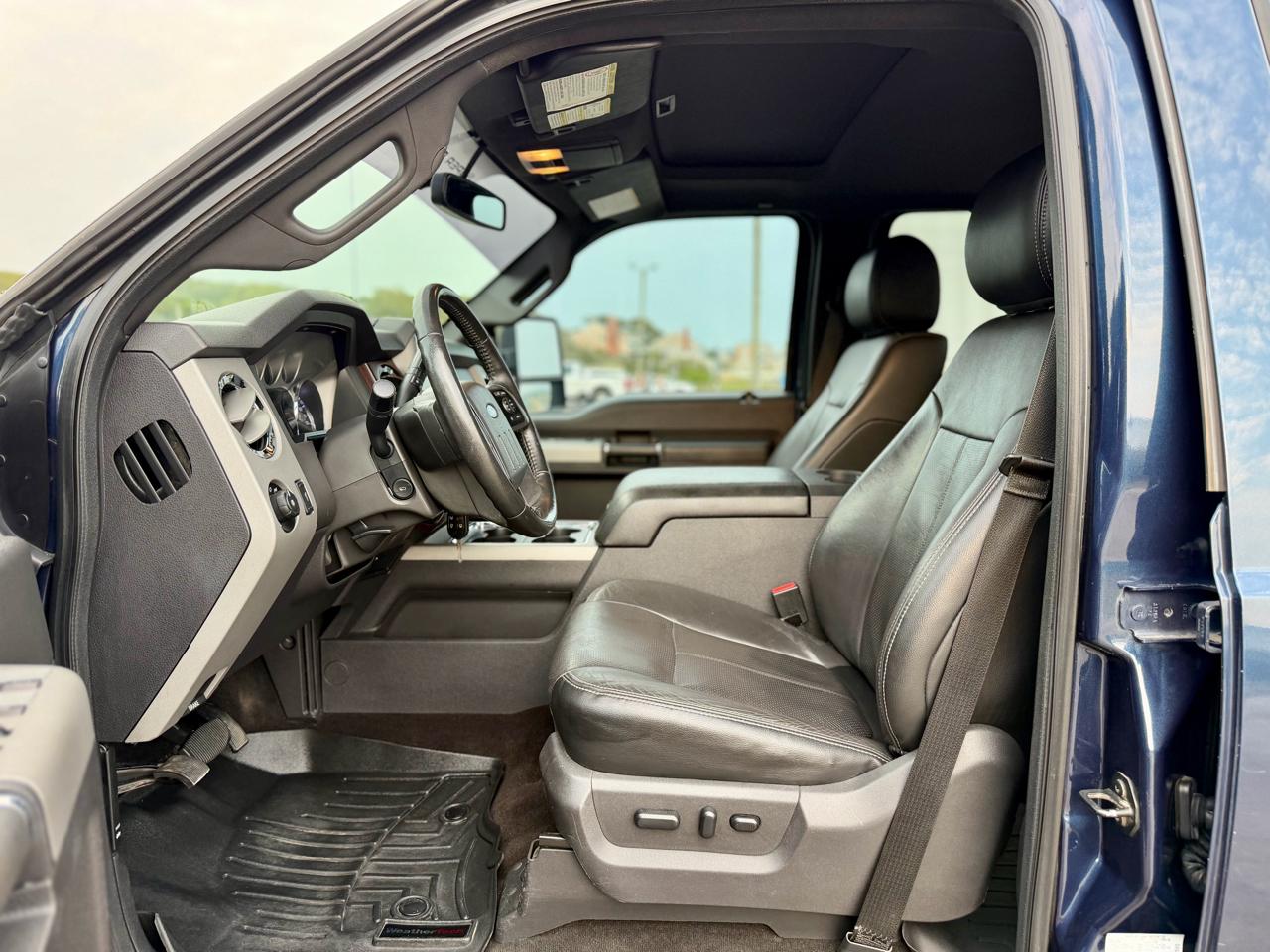 Ford F-250 SD Lariat Crew Cab 4WD 2015