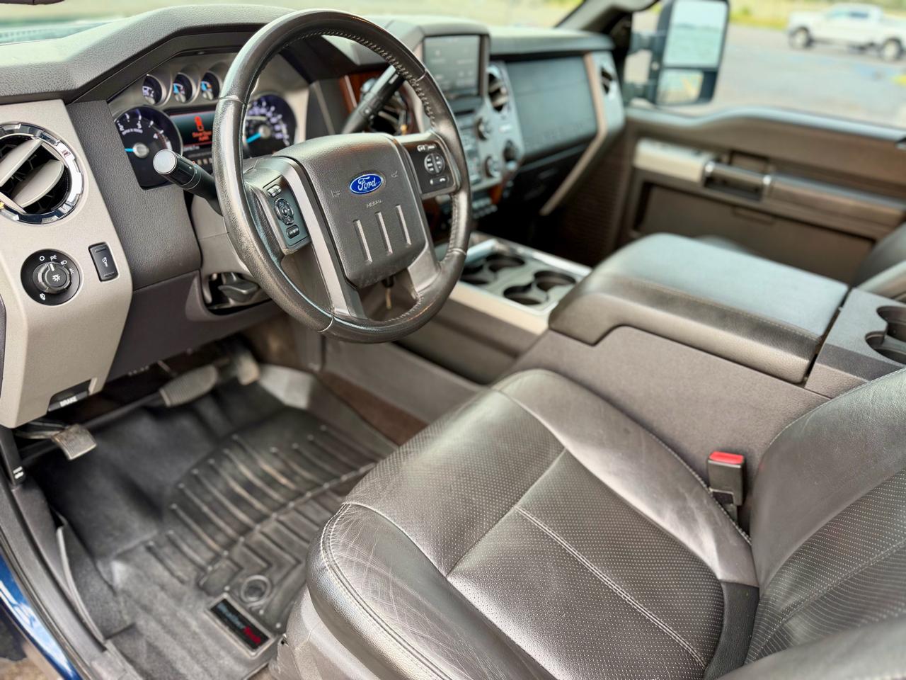 Ford F-250 SD Lariat Crew Cab 4WD 2015