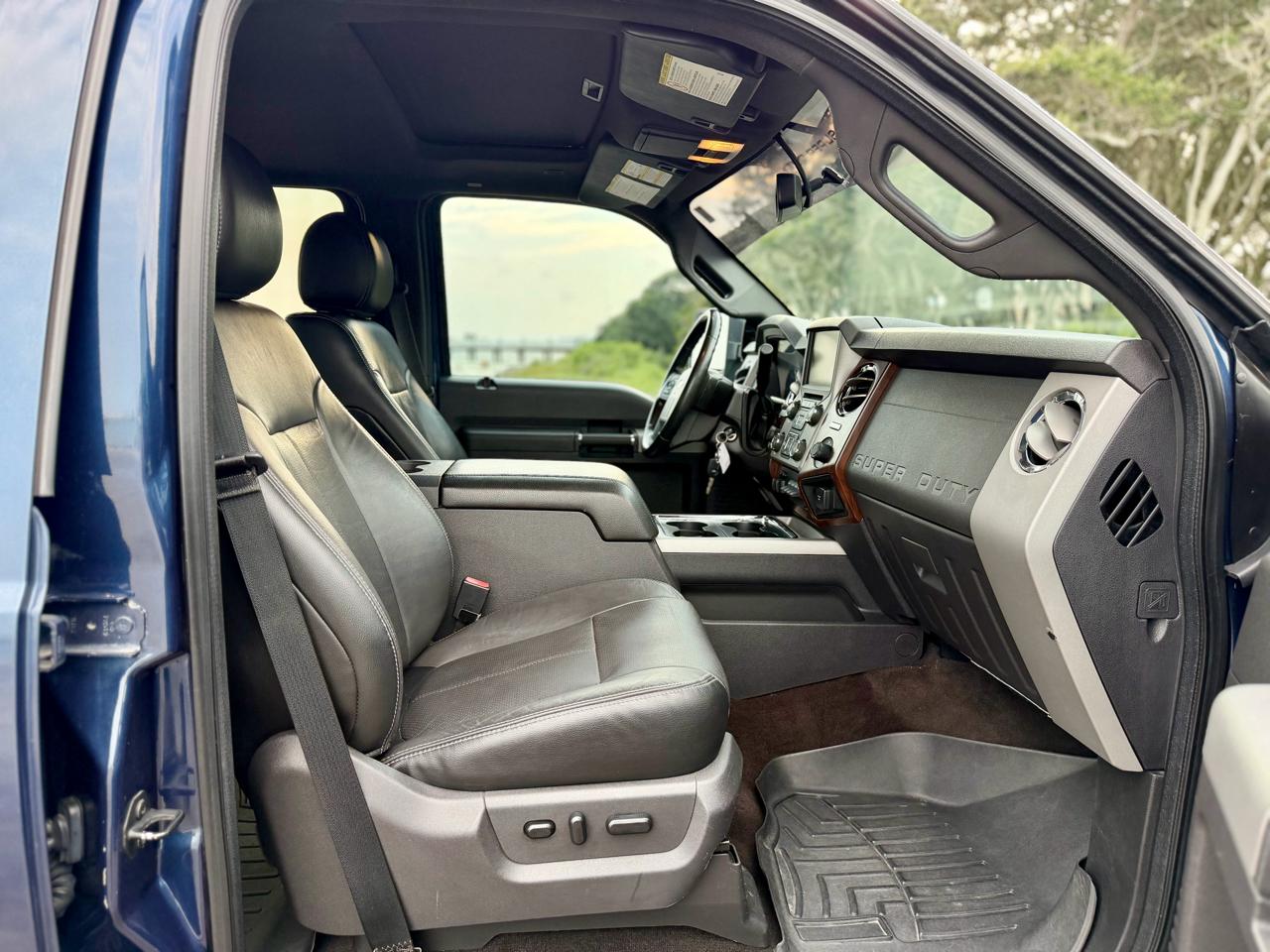 Ford F-250 SD Lariat Crew Cab 4WD 2015