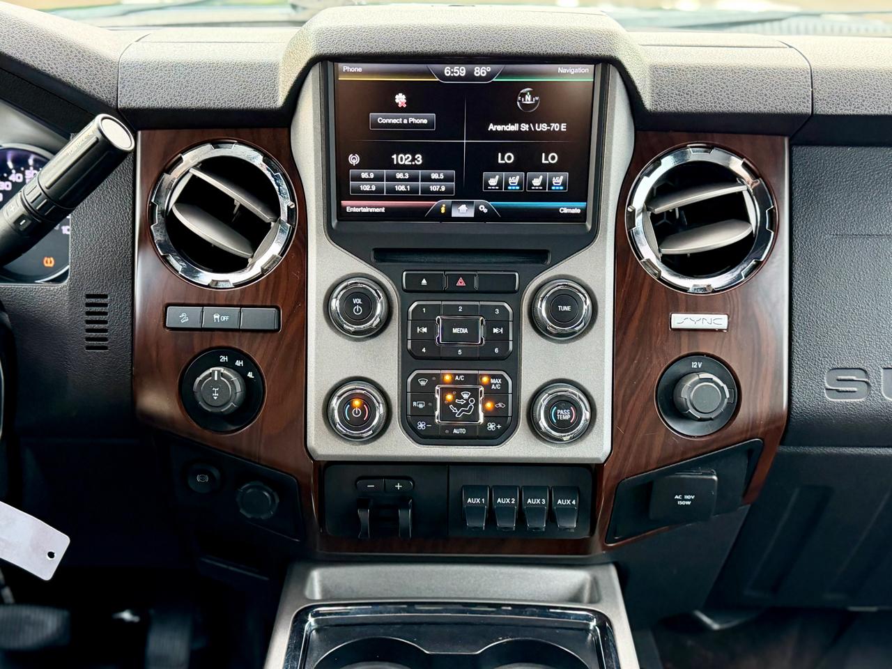 Ford F-250 SD Lariat Crew Cab 4WD 2015
