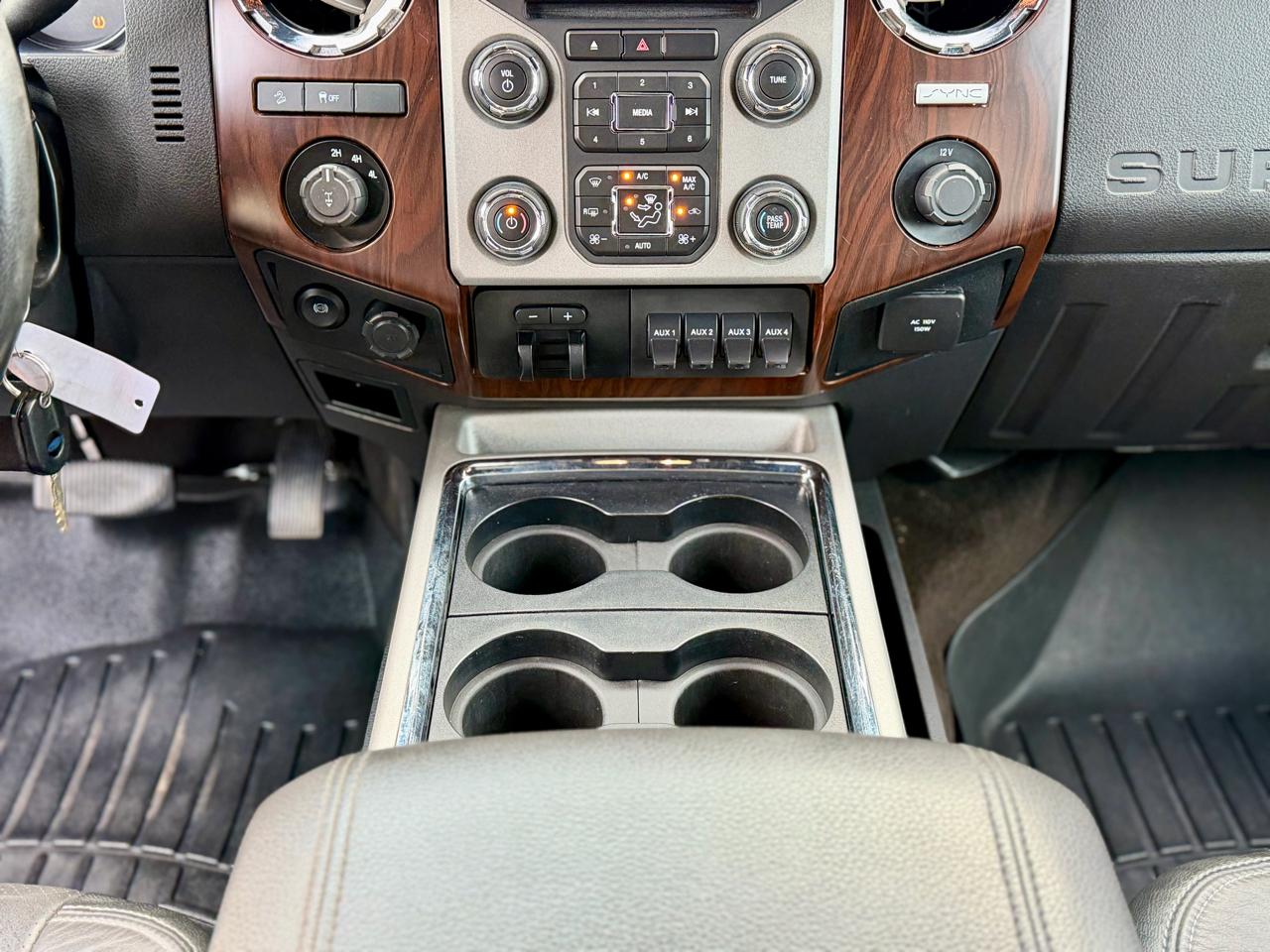 Ford F-250 SD Lariat Crew Cab 4WD 2015