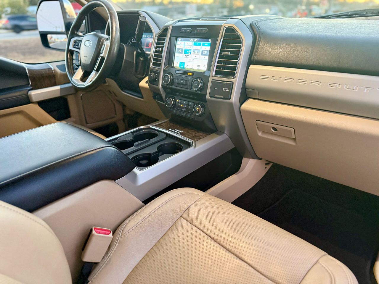 Ford F-250 SD Lariat Crew Cab 4WD 2017