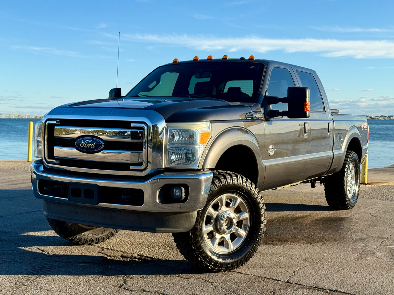 2016 Ford F-250 SD Lariat Crew Cab 4WD