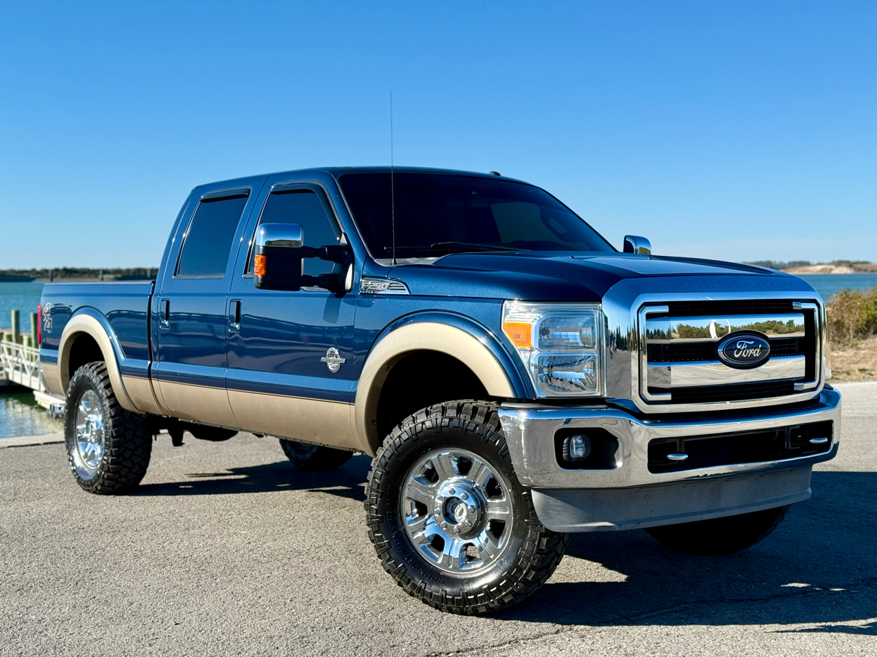 2013 Ford F-250 SD Lariat Crew Cab 4WD