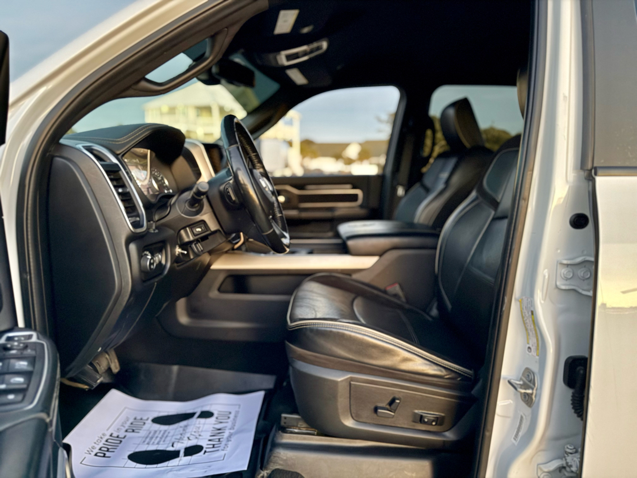 RAM 2500 Laramie Crew Cab SWB 4WD 2019