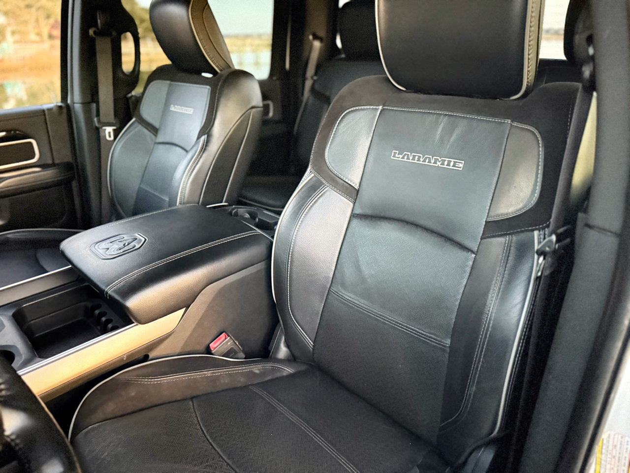 RAM 2500 Laramie Crew Cab SWB 4WD 2019