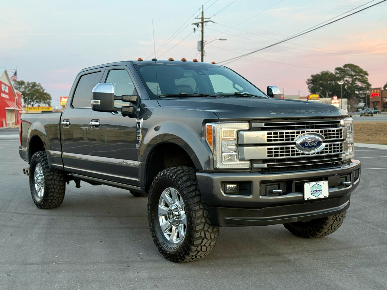 Ford F-350 SD Platinum Crew Cab 4WD 2018