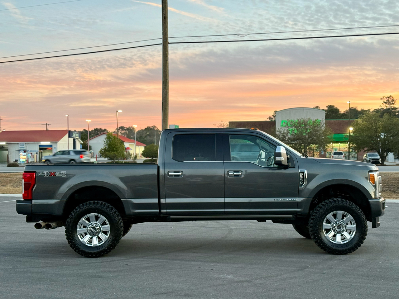 Ford F-350 SD Platinum Crew Cab 4WD 2018