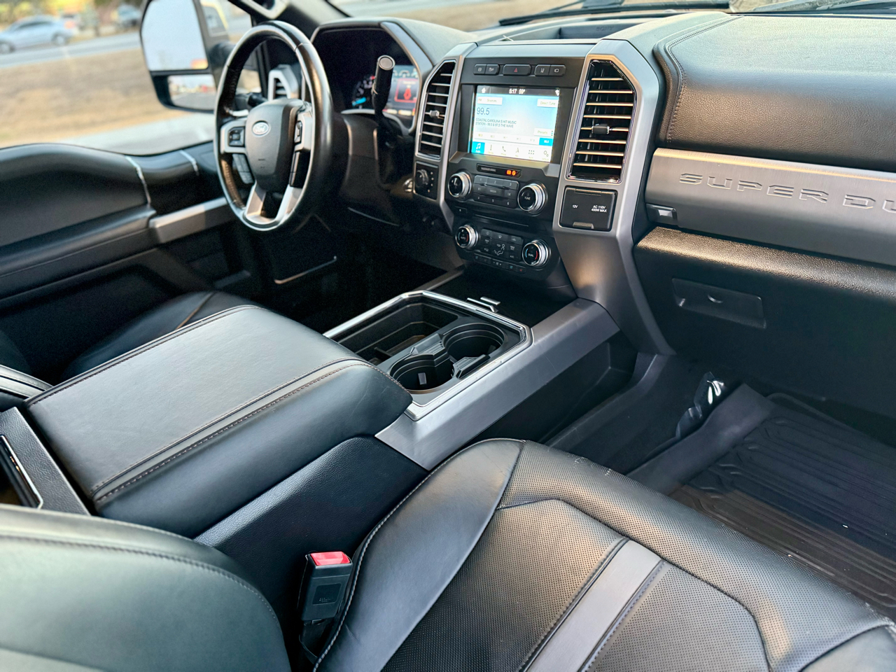 Ford F-350 SD Platinum Crew Cab 4WD 2018