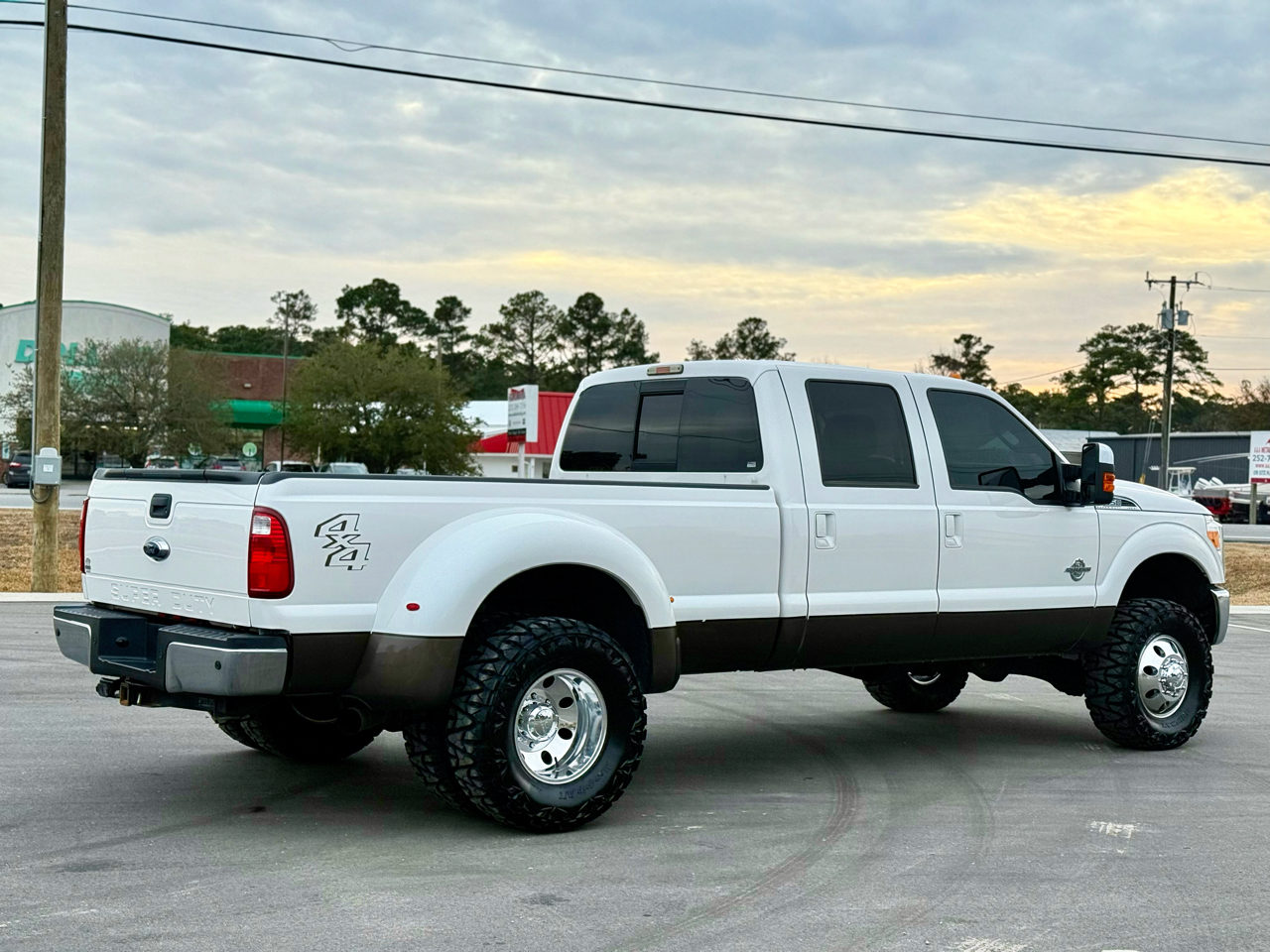 Ford F-350 SD Lariat Crew Cab Long Bed DRW 4WD 2016