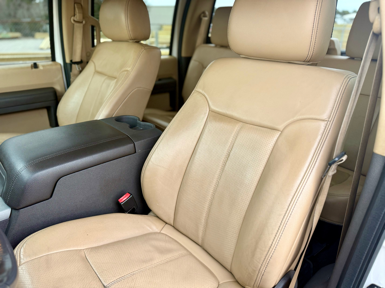 Ford F-350 SD Lariat Crew Cab Long Bed DRW 4WD 2016