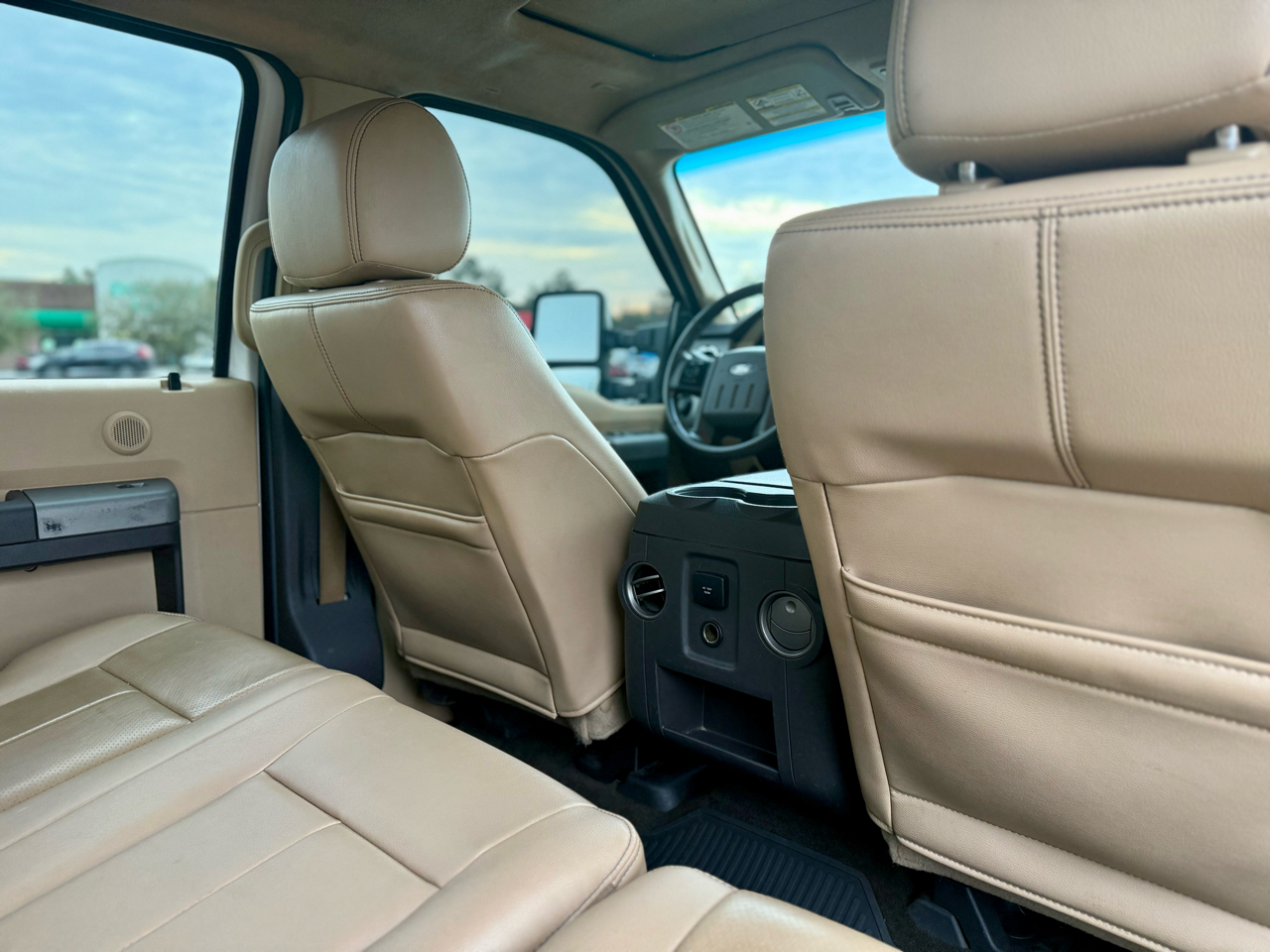 Ford F-350 SD Lariat Crew Cab Long Bed DRW 4WD 2016