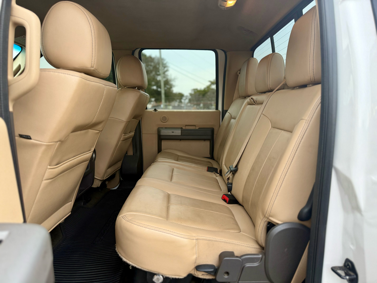 Ford F-350 SD Lariat Crew Cab Long Bed DRW 4WD 2016