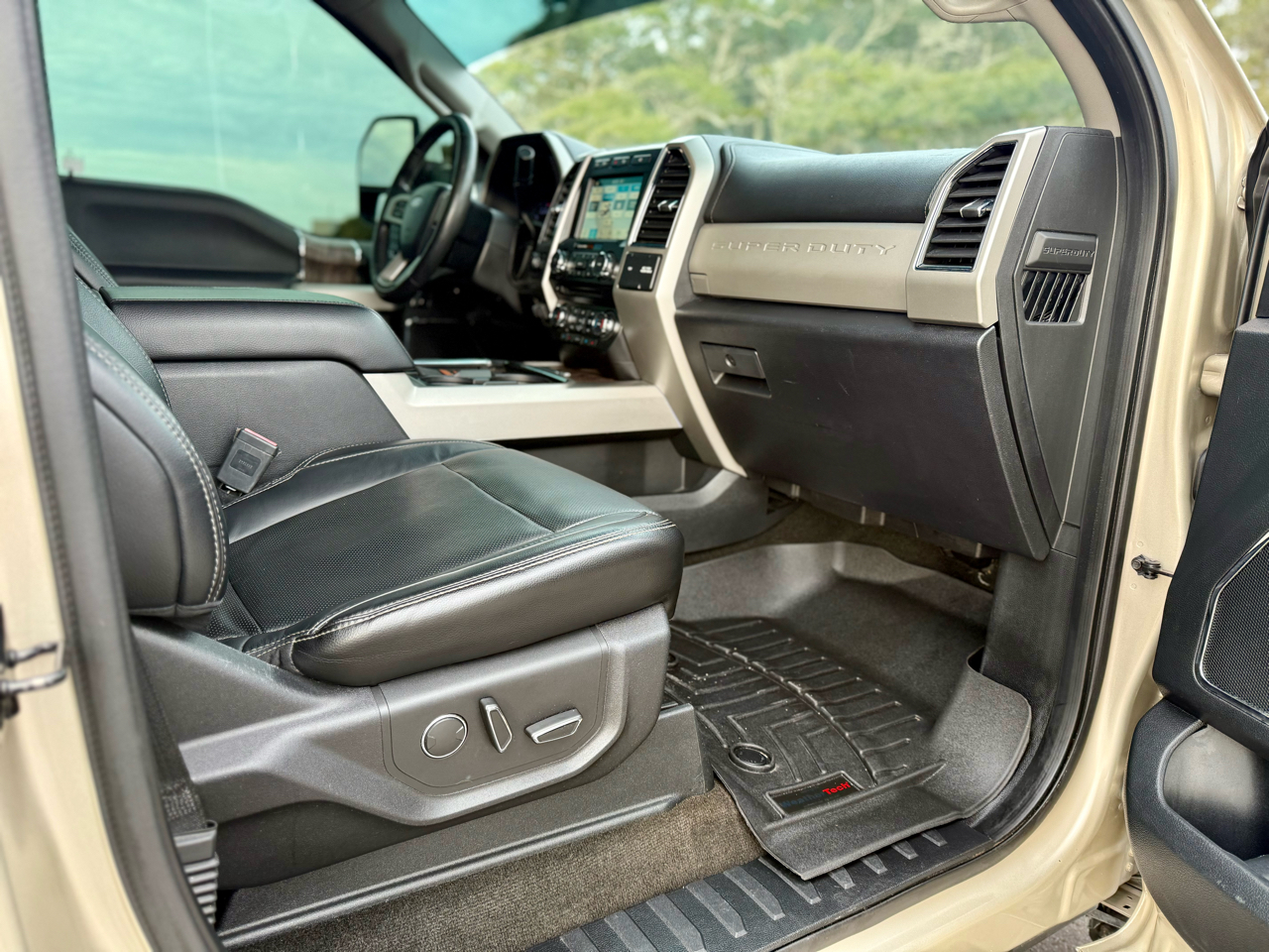 Ford F-250 SD Lariat Crew Cab 4WD 2018