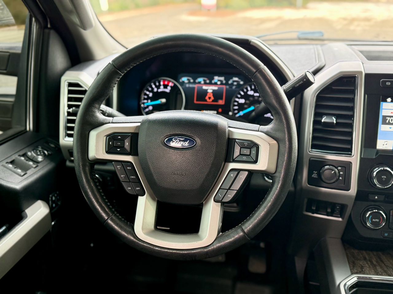 Ford F-250 SD Lariat Crew Cab 4WD 2018