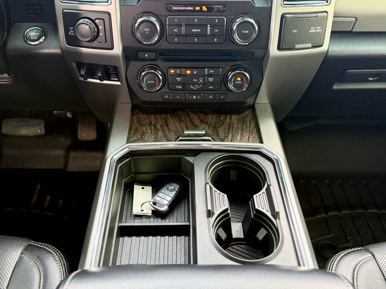 Ford F-250 SD Lariat Crew Cab 4WD 2018