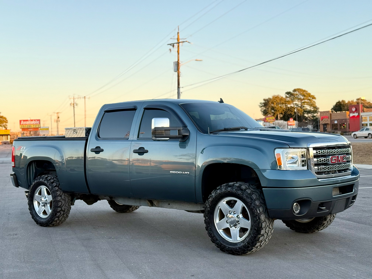 GMC Sierra 2500HD SLE Crew Cab 4WD 2014