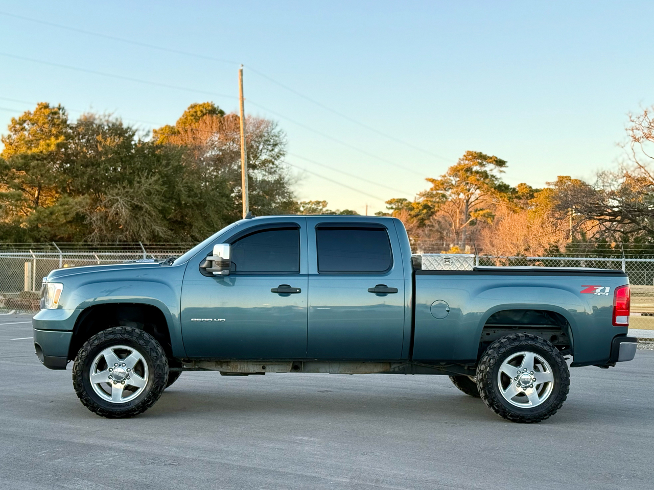 GMC Sierra 2500HD SLE Crew Cab 4WD 2014