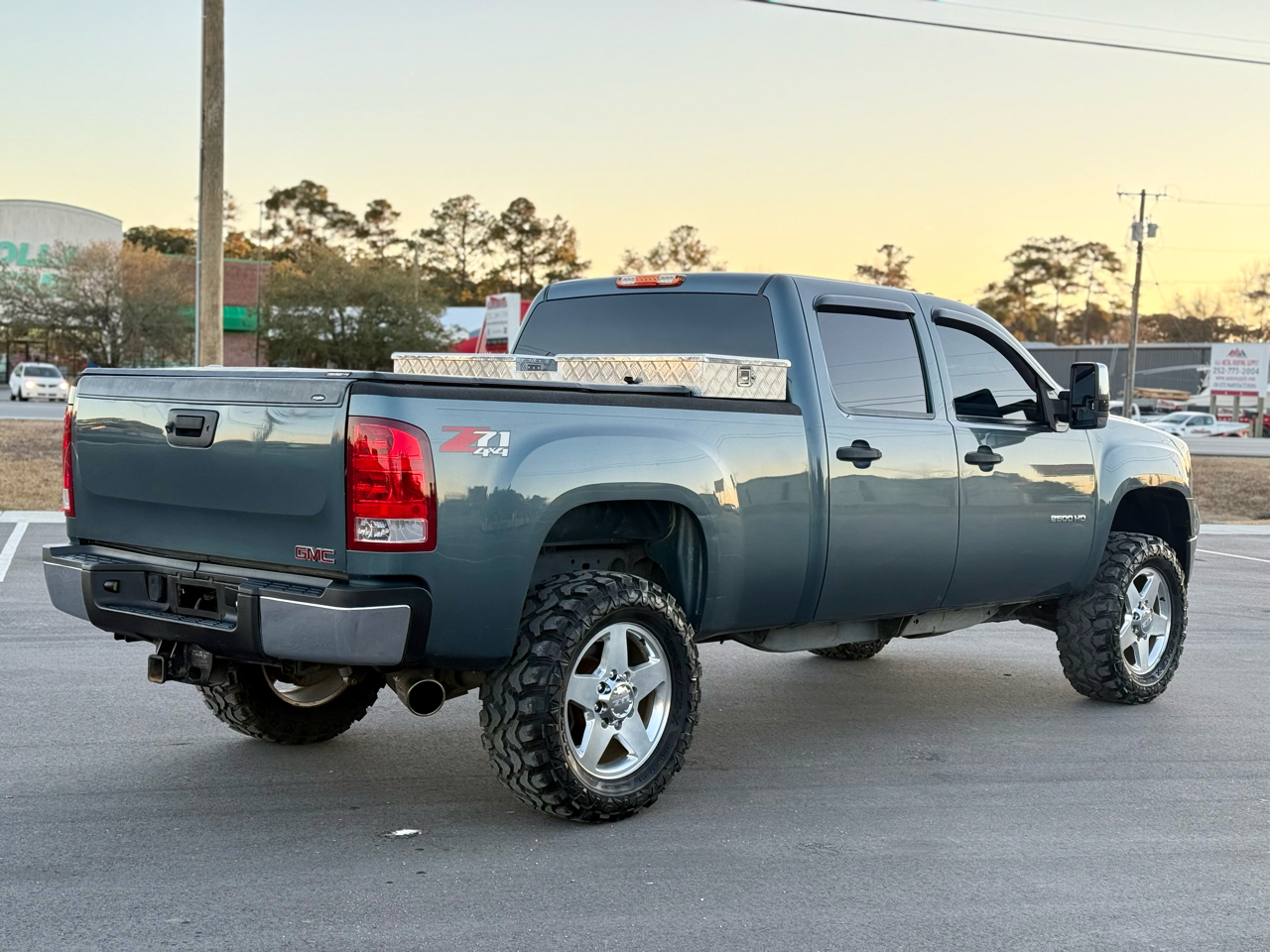 GMC Sierra 2500HD SLE Crew Cab 4WD 2014