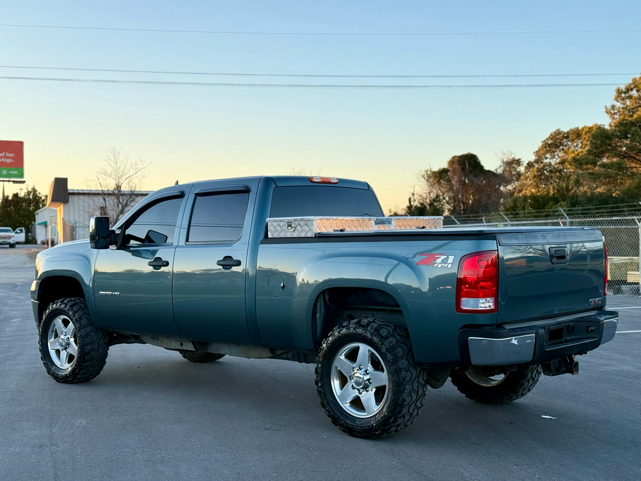 GMC Sierra 2500HD SLE Crew Cab 4WD 2014