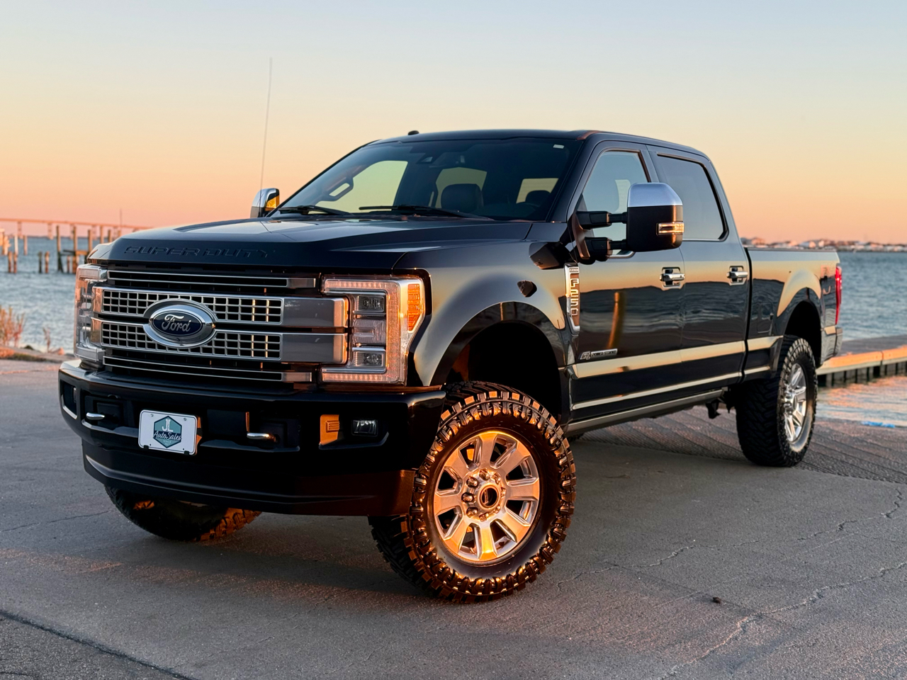 Ford F-250 SD Platinum Crew Cab 4WD 2018